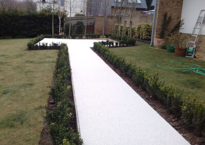 Sussex UK – White Marble Resin Paving